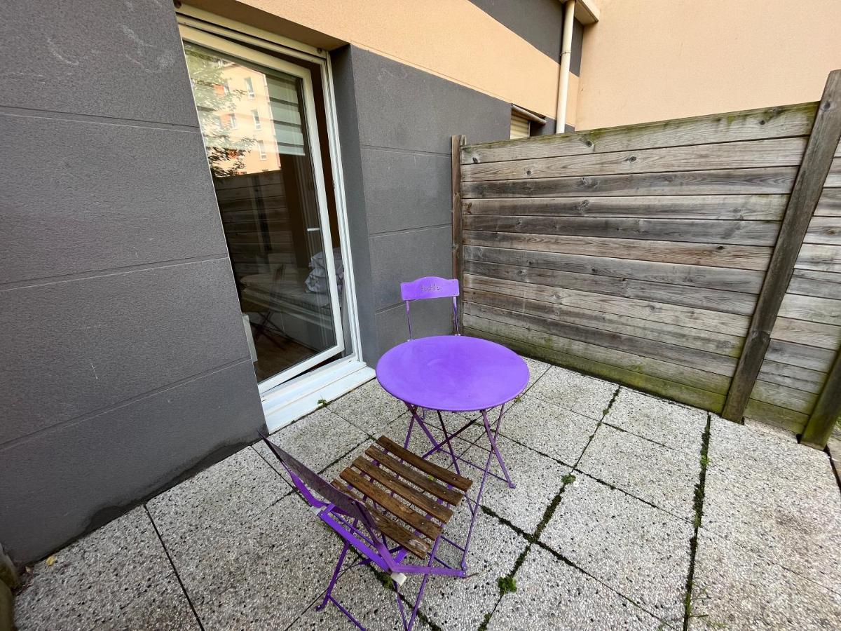 Acajou, Studio Avec Terrasse Et Parking Prive Caen Extérieur photo